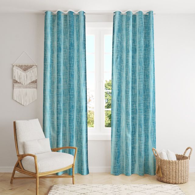 La Elite Room Darkening Polyester Window Curtains