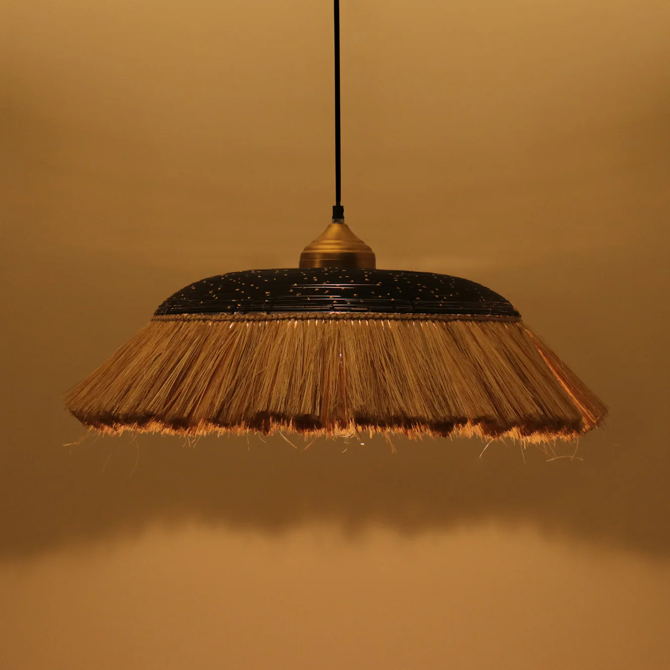Parasole Medium Hanging Elegant Iron Base & Eclectic Design