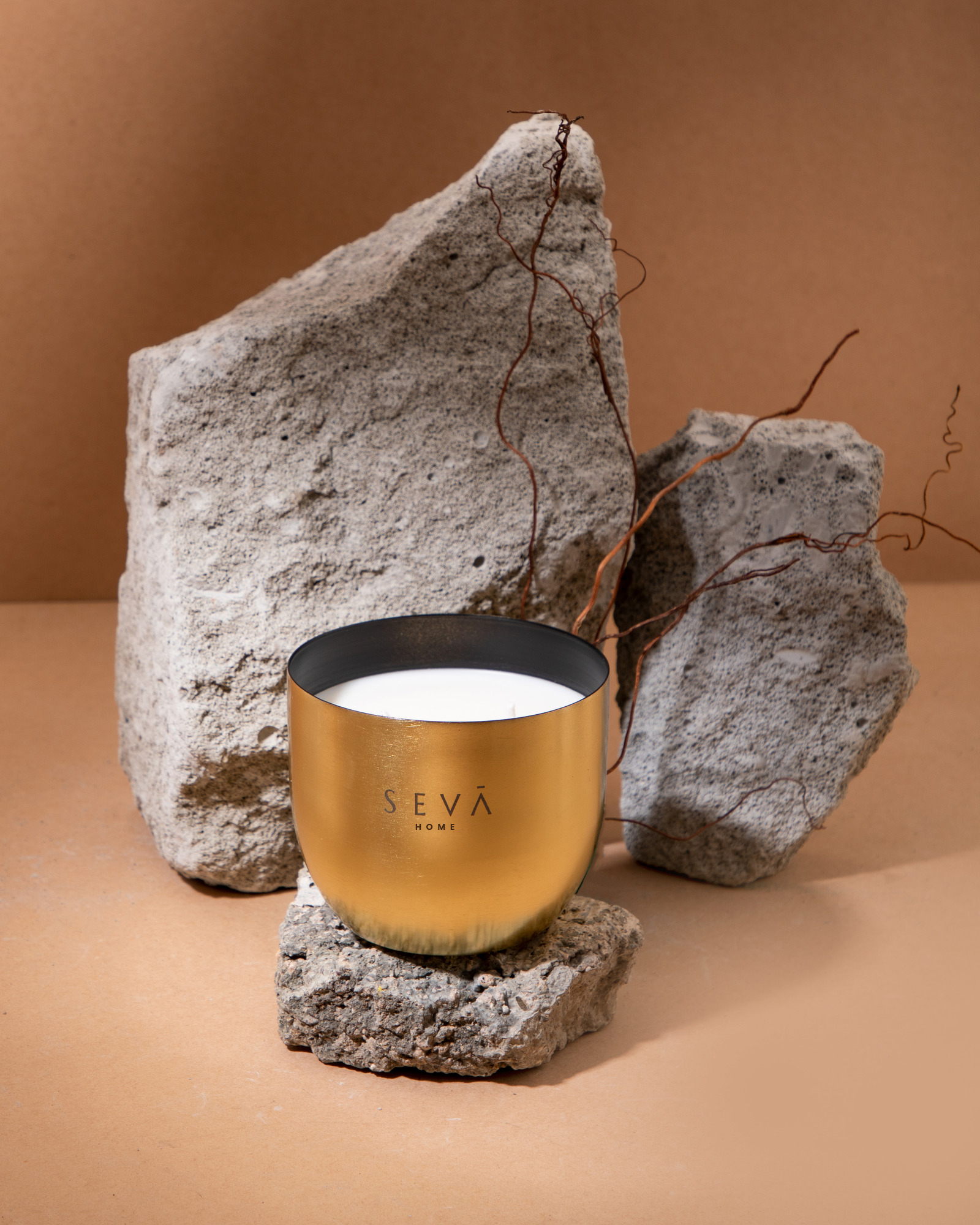 Heirloom Bloom Candle – Classic Gold | Floral Fusion Fragrance