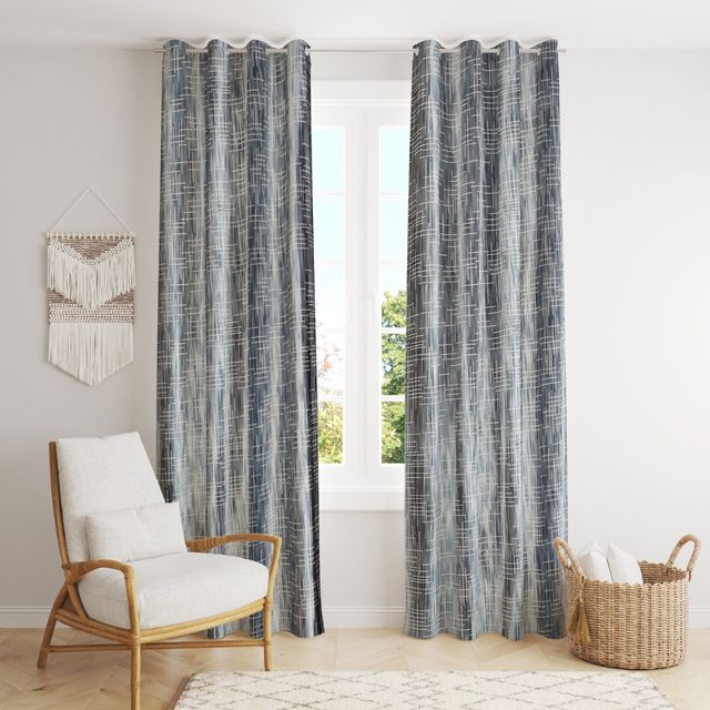 La Elite Room Darkening Polyester Window Curtains